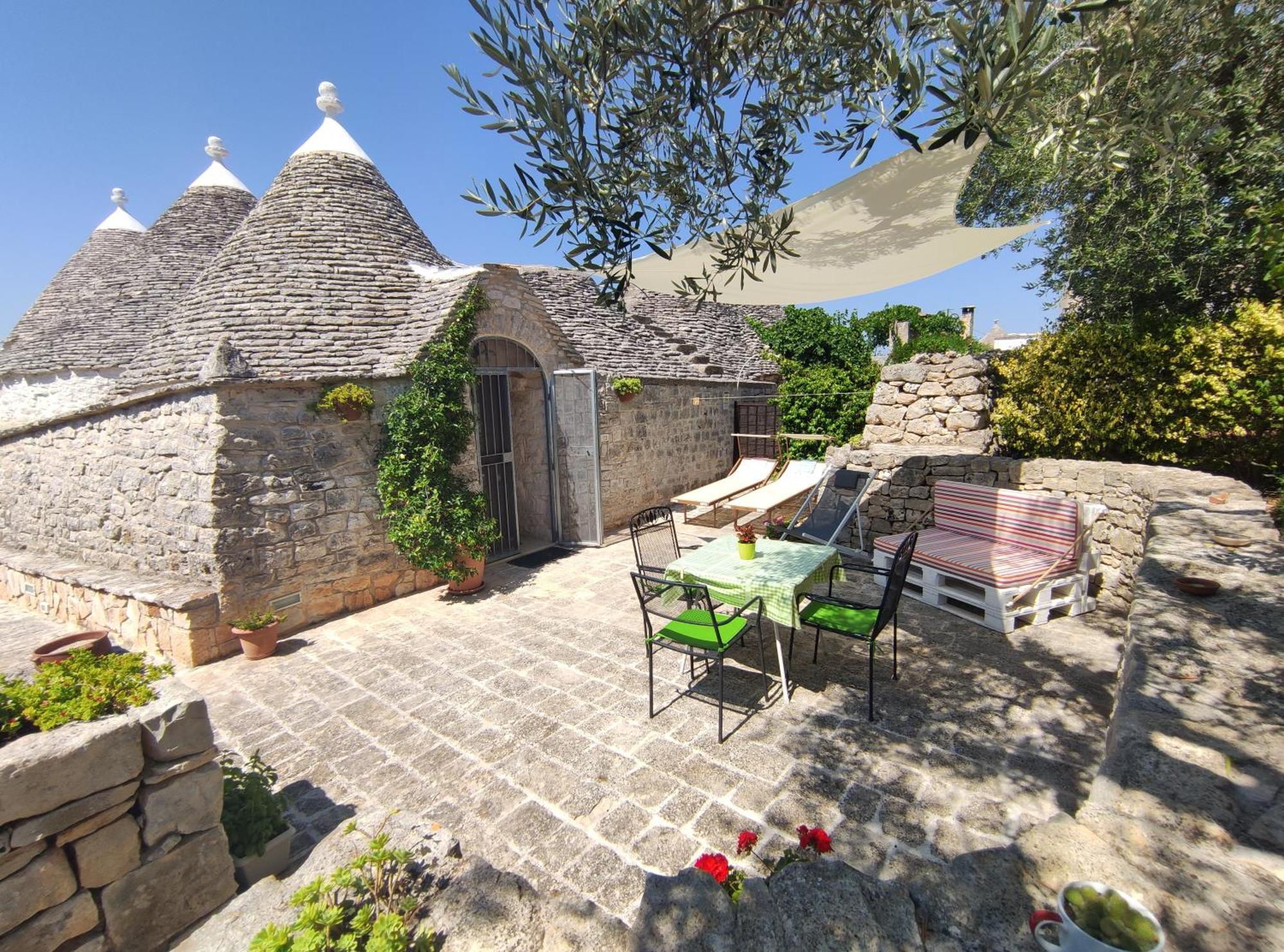 Trulli Barsento Guest House Alberobello Room photo